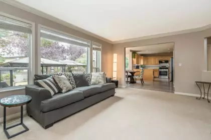 Staircase Photo of 17163 102 Avenue, Surrey, BC