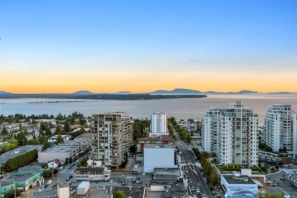 2205 1588 Johnston Road, White Rock, BC, White Rock — Apartment/Condo for sale