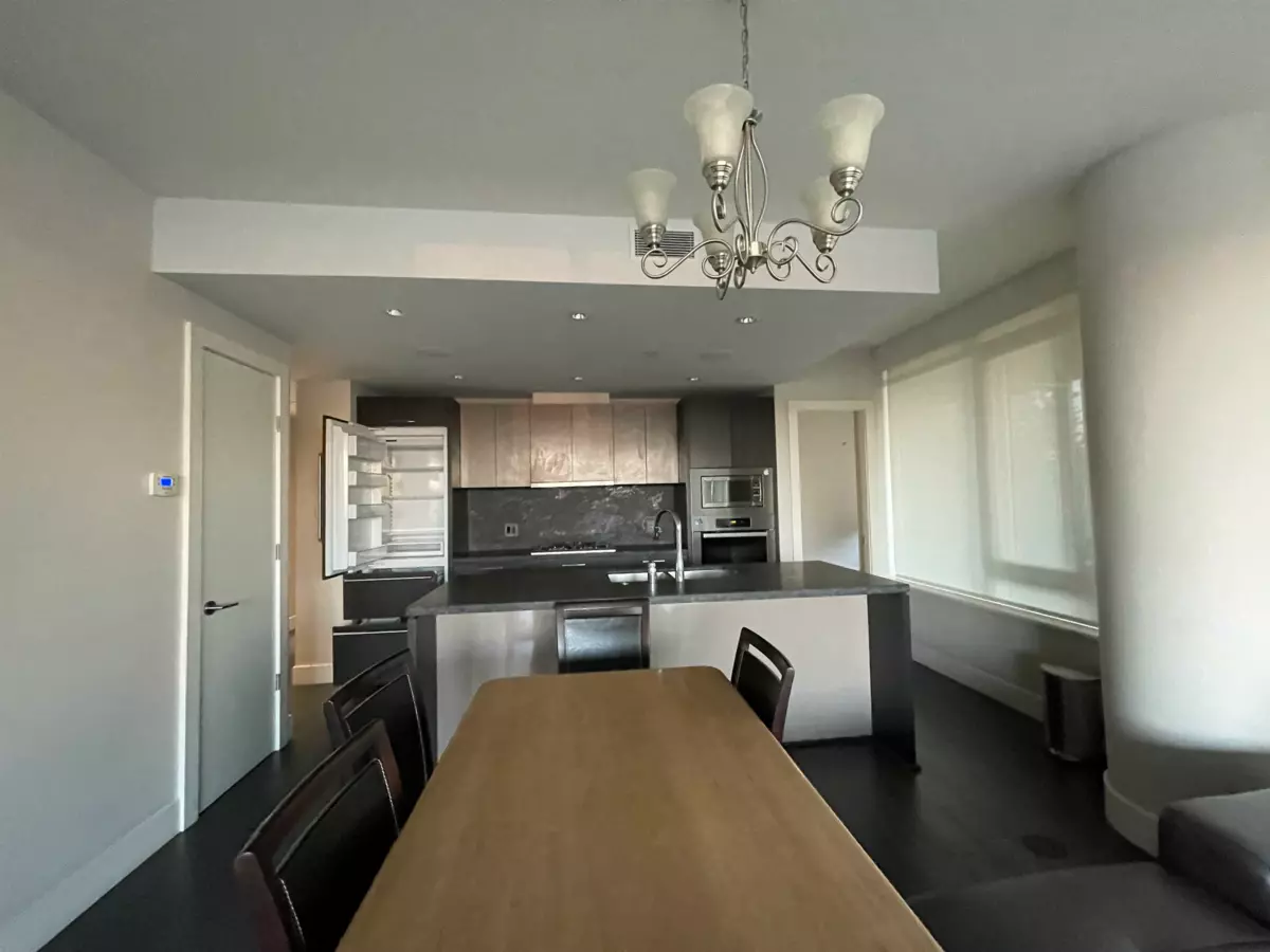 Walk-In Closet Photo of 100 888 Arthur Erickson Place, West Vancouver, BC