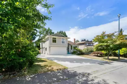 14202 18a Avenue, Surrey, BC, Surrey — Single Family Residence for sale