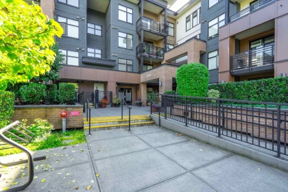 206 20068 Fraser Highway, Langley, BC, Langley — Apartment/Condo for sale