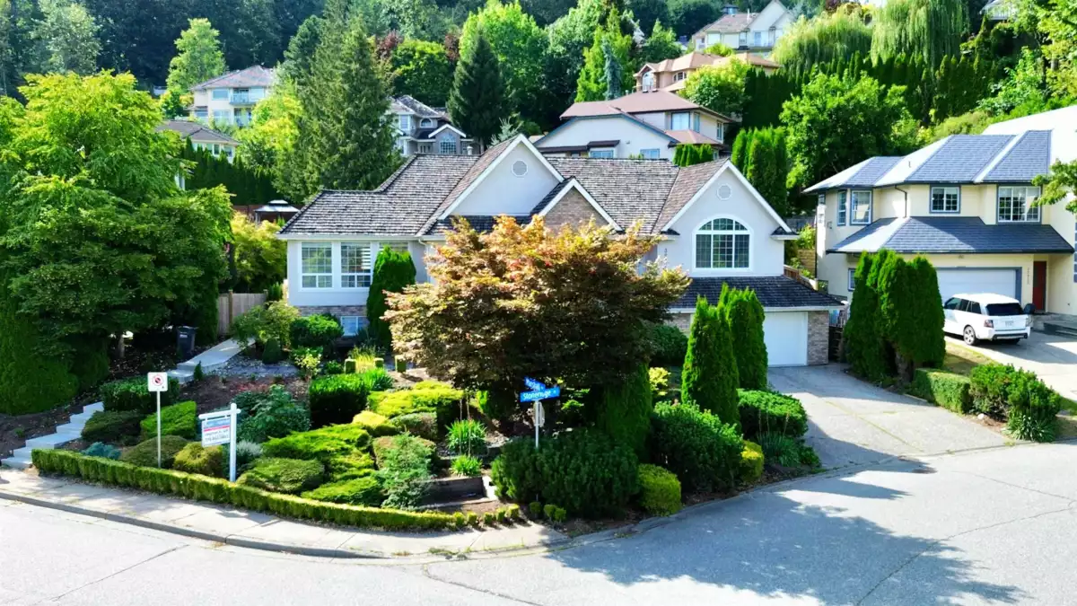 Exterior Front Photo of 35921 Stoneridge Place, Abbotsford, BC