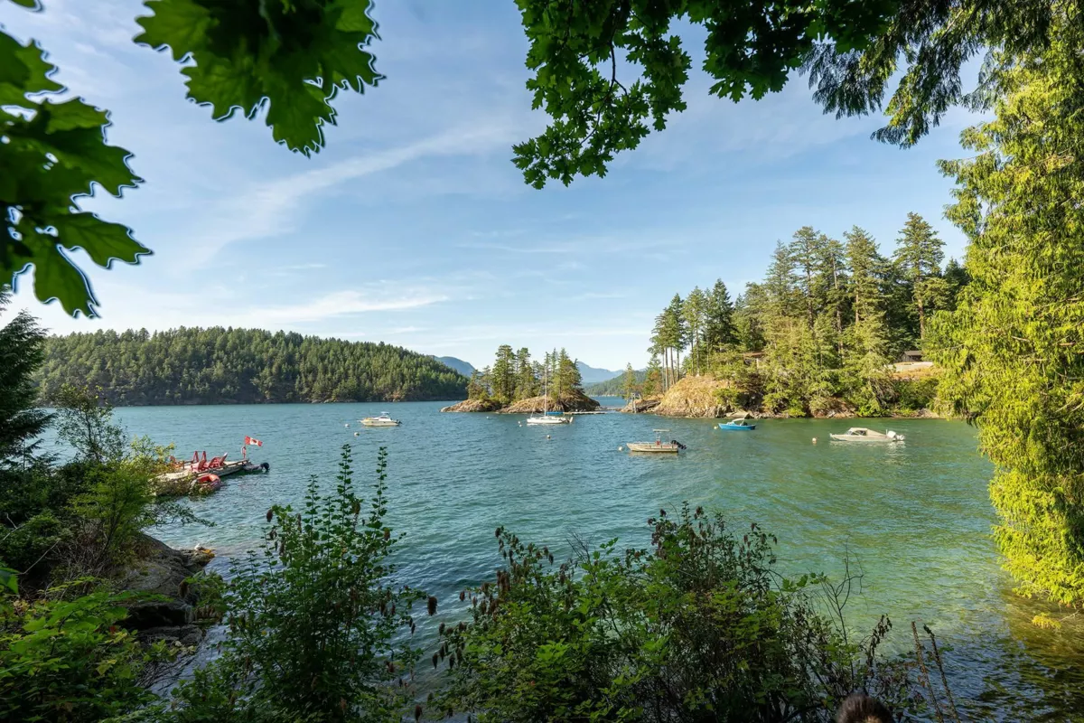 Dining Area Photo of 1558 Mount Gardner Road, Bowen Island, BC
