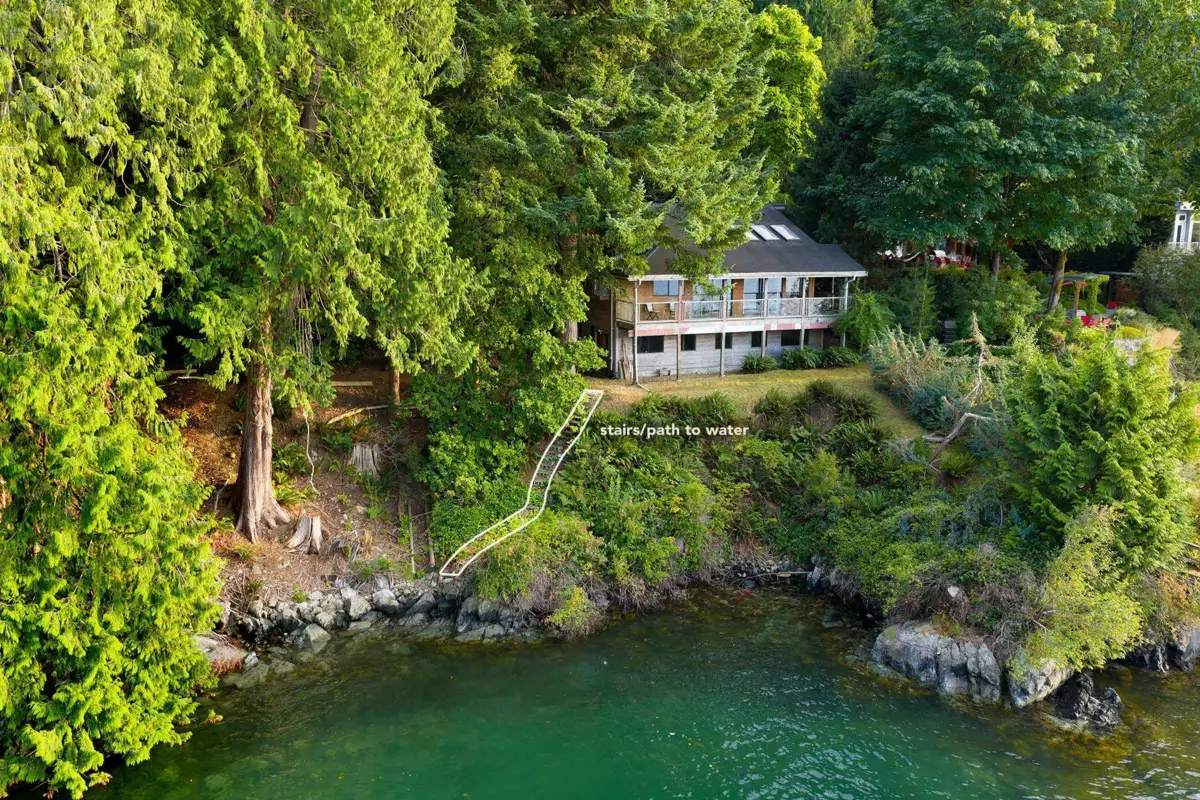 Exterior Rear Photo of 1558 Mount Gardner Road, Bowen Island, BC