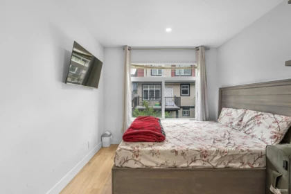 Entry Foyer Photo of 76 6299 144 Street, Surrey, BC