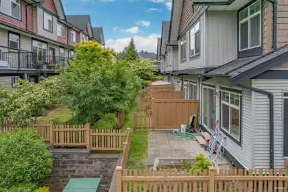 Swimming Pool Photo of 76 6299 144 Street, Surrey, BC