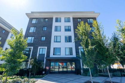 304 15848 Fraser Highway, Surrey, BC, Surrey — Apartment/Condo for sale
