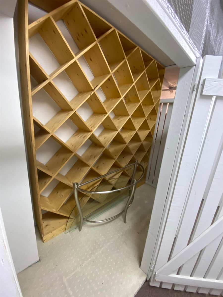 Hot Tub / Spa Photo of 402 15050 Prospect Avenue, White Rock, BC