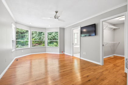 Entry Foyer Photo of 12580 261 Street, Maple Ridge, BC
