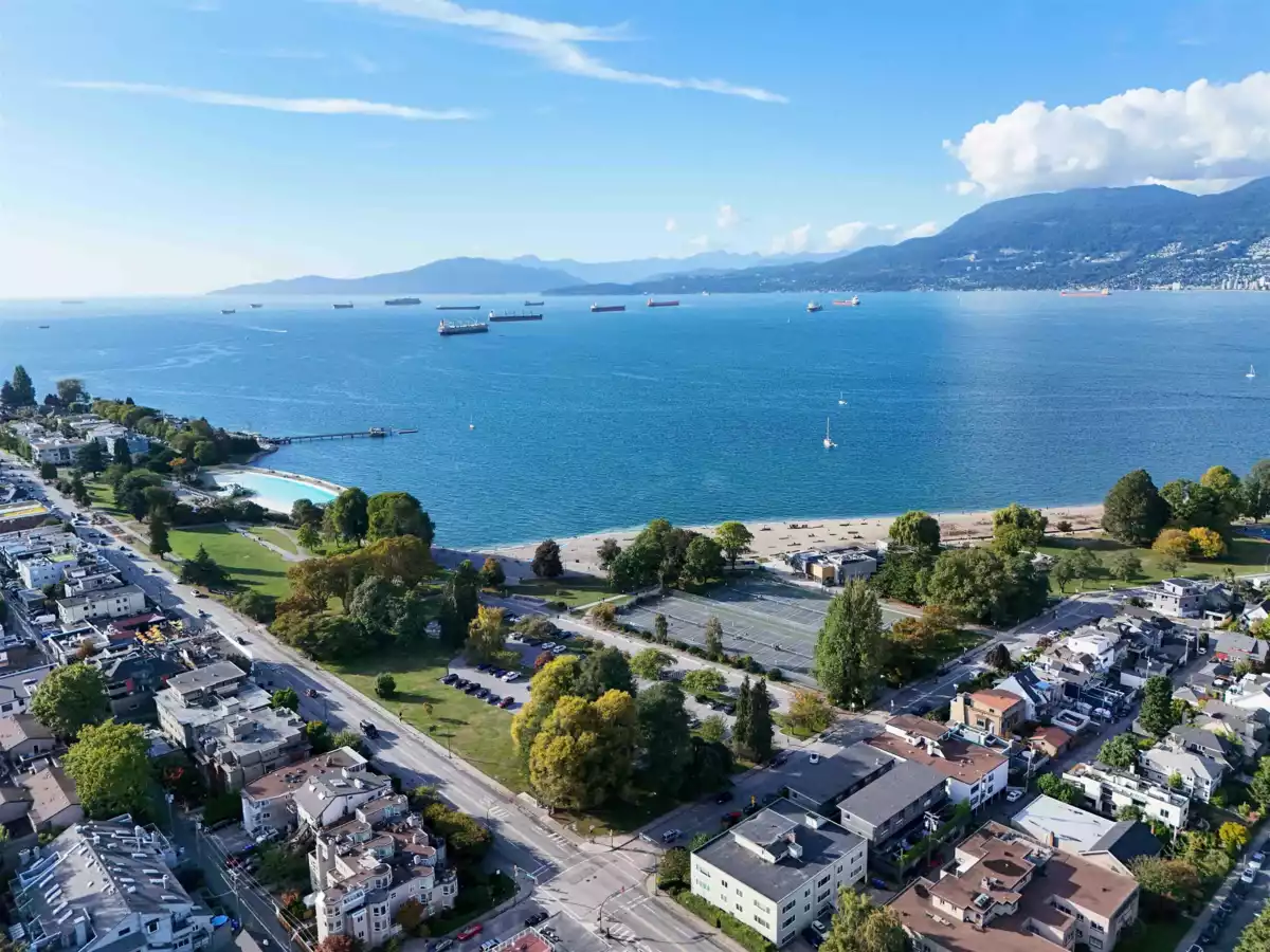 Community Amenities Photo (Clubhouse) of 1346 Laburnum Street, Vancouver, BC