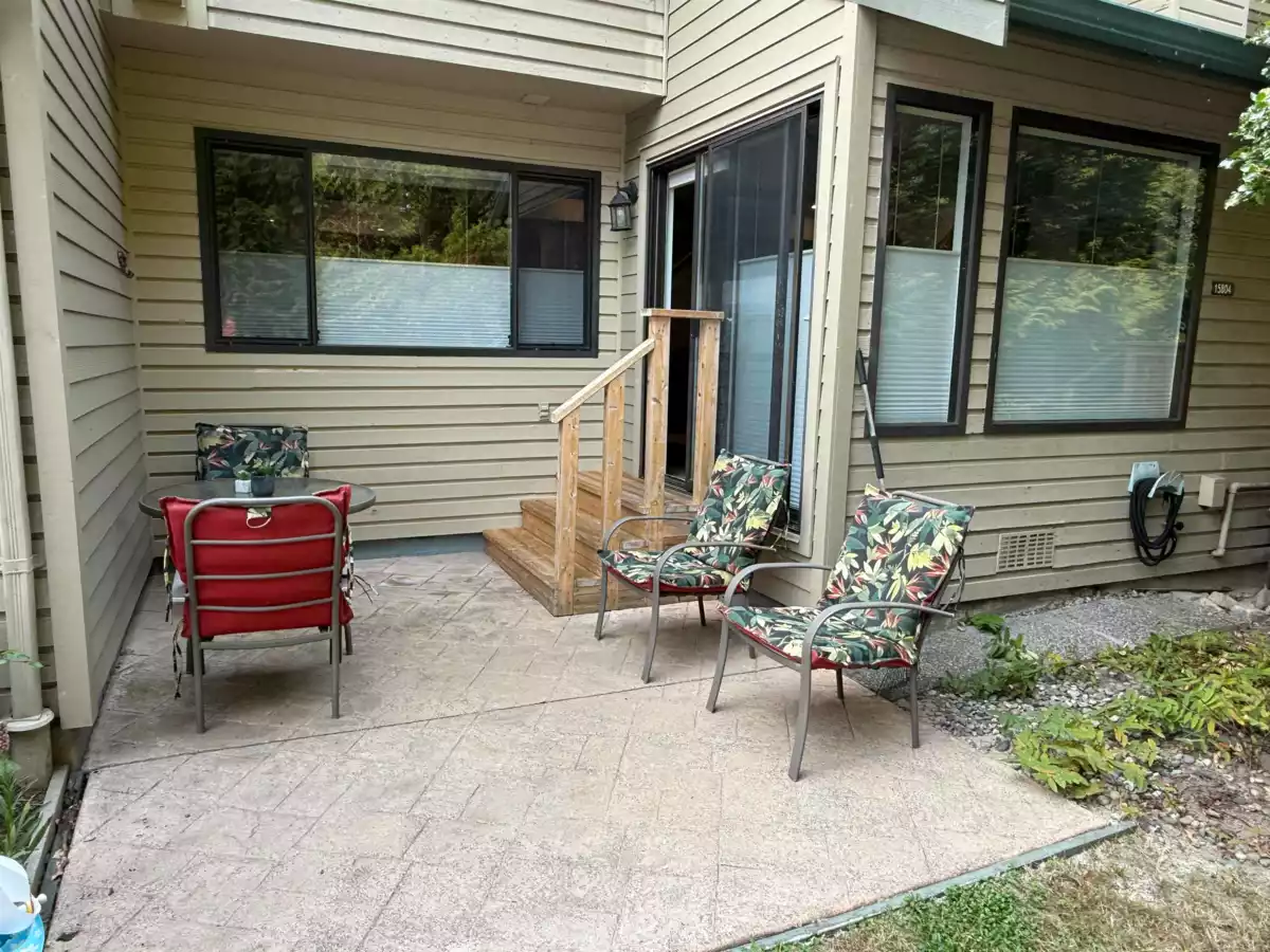 Swimming Pool Photo of 15804 Mcbeth Road, Surrey, BC