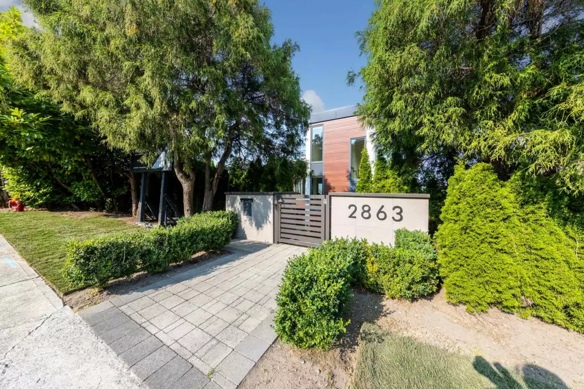 Dining Area Photo of 2863 W King Edward Avenue, Vancouver, BC