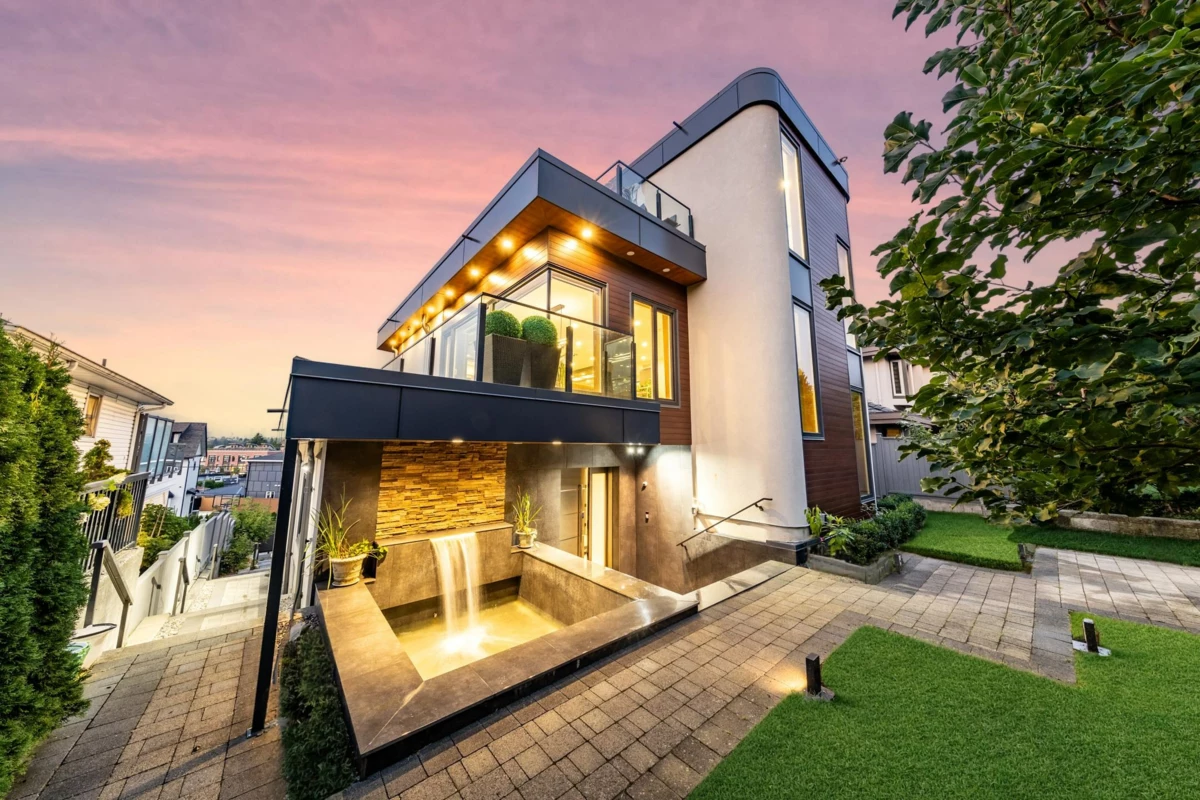 Family Room Photo of 2863 W King Edward Avenue, Vancouver, BC