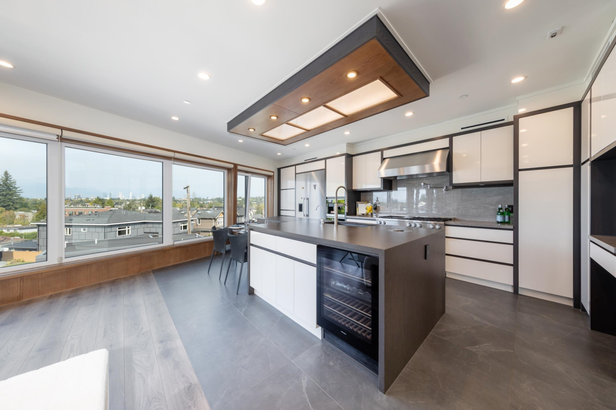Guest Bathroom Photo of 2863 W King Edward Avenue, Vancouver, BC