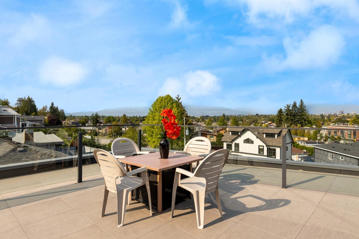 Outdoor Kitchen Photo of 2863 W King Edward Avenue, Vancouver, BC