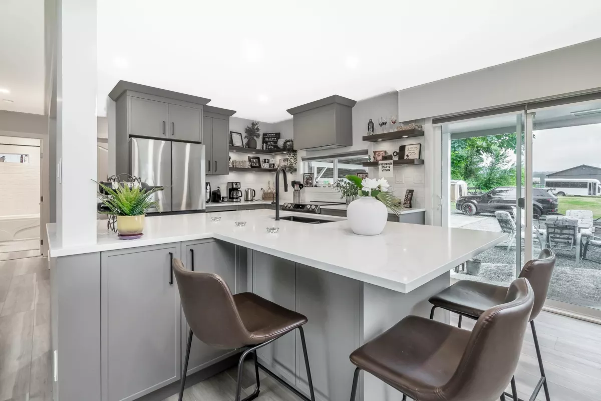 Family Room Photo of 27607 Gray Avenue, Abbotsford, BC