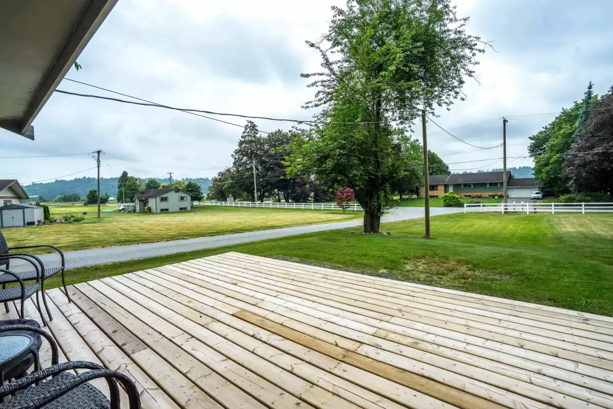 Front Yard Photo of 27607 Gray Avenue, Abbotsford, BC