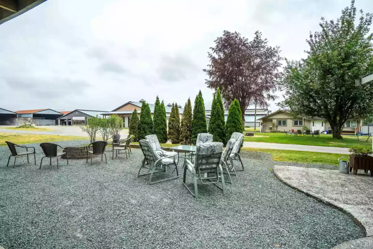 Hot Tub / Spa Photo of 27607 Gray Avenue, Abbotsford, BC