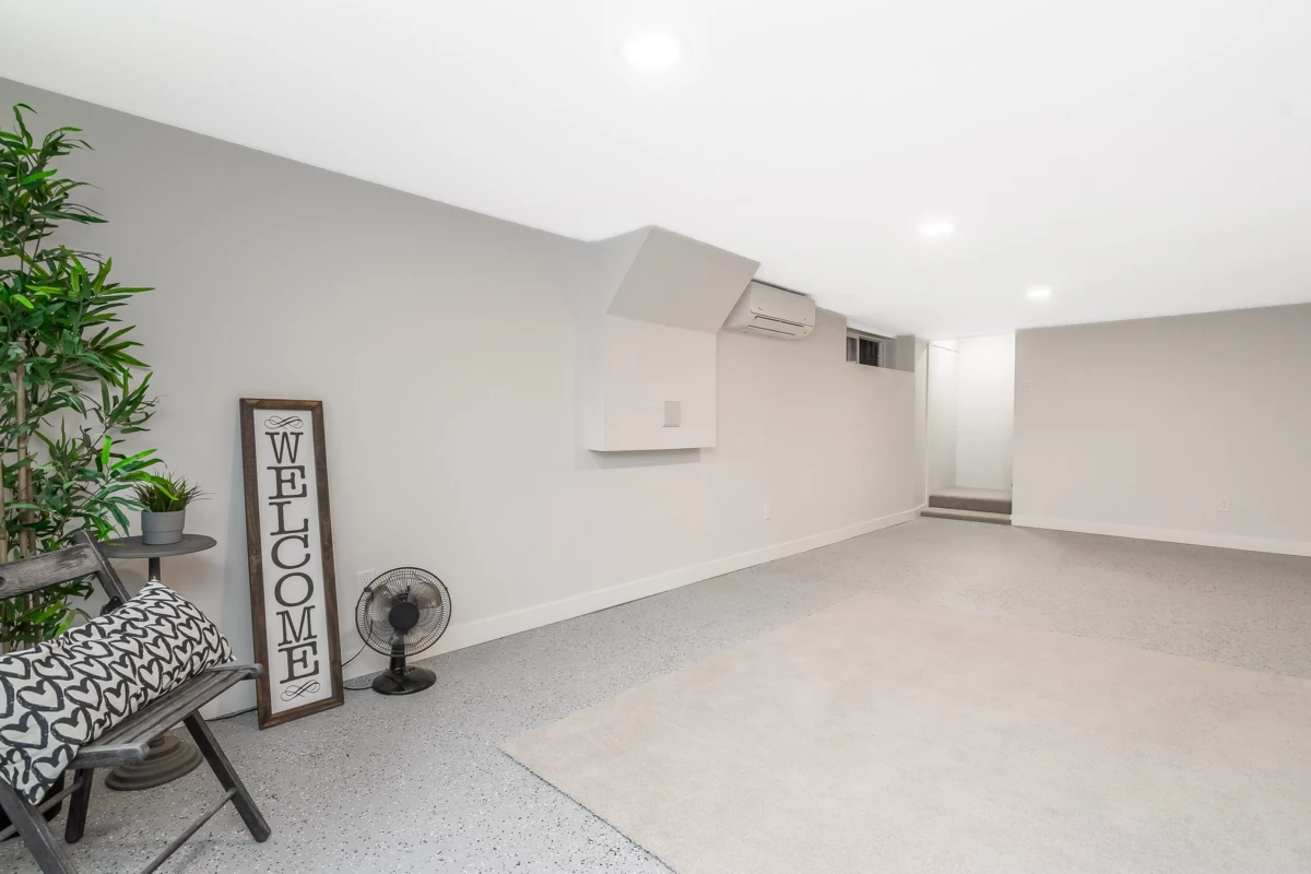 Outdoor Deck Photo of 27607 Gray Avenue, Abbotsford, BC