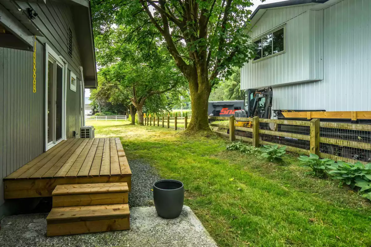 Outdoor Kitchen Photo of 27607 Gray Avenue, Abbotsford, BC
