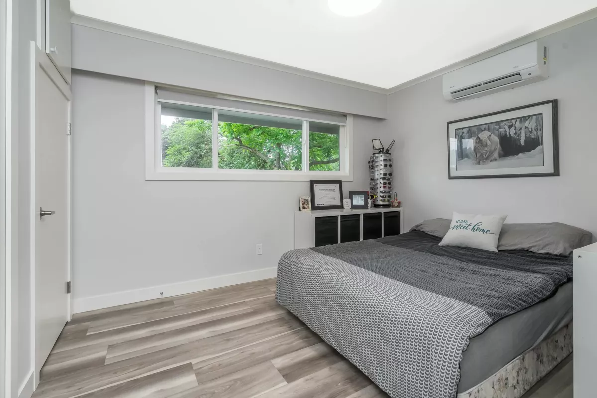 Powder Room Photo of 27607 Gray Avenue, Abbotsford, BC