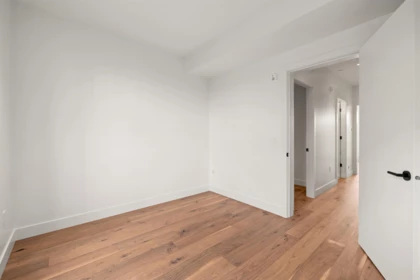 Laundry Room Photo of 4490 Ash Street, Vancouver, BC