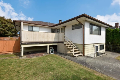 6992 Burford Street, Burnaby, BC, Burnaby — Single Family Residence for sale