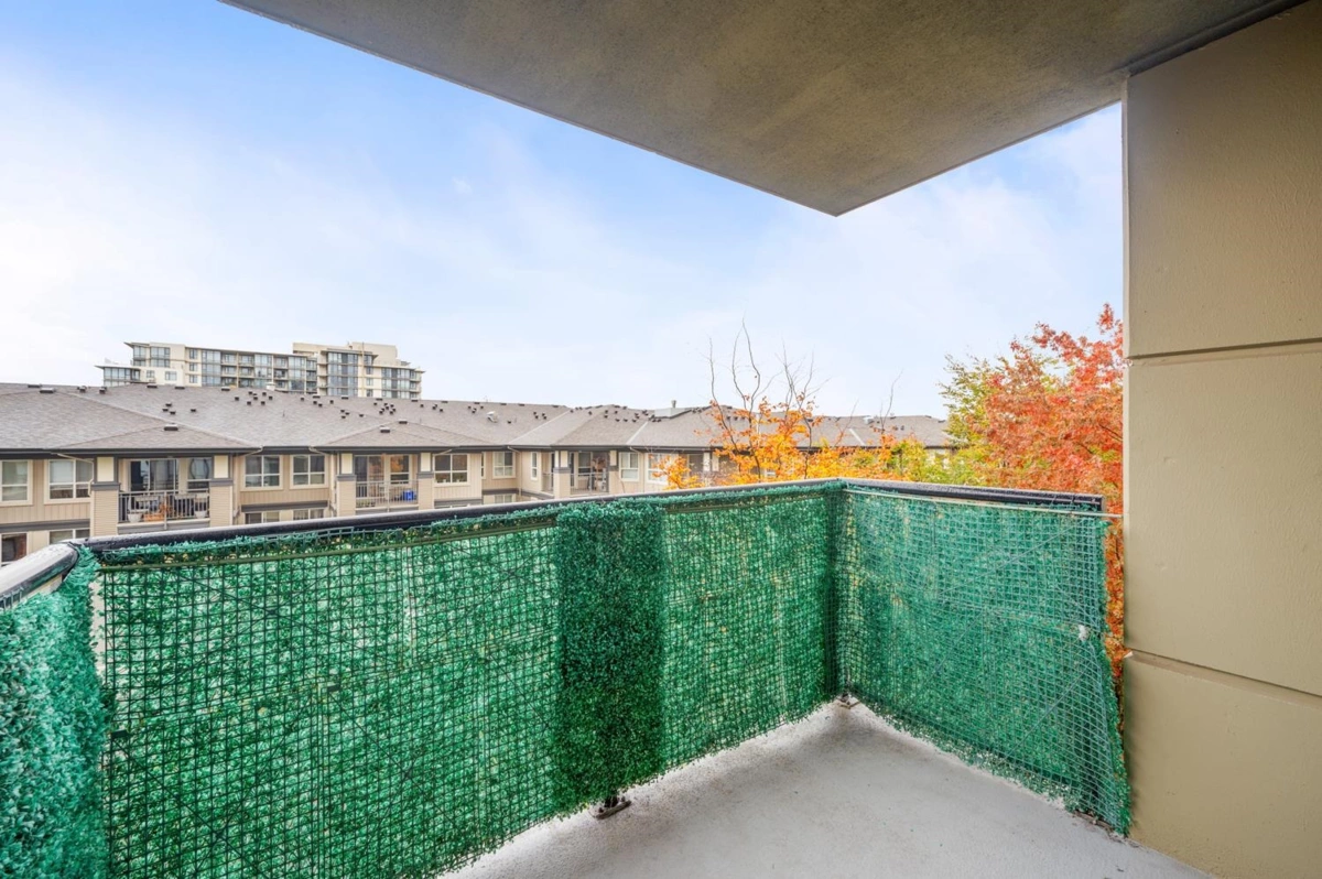 Bedroom 4 Photo of 605 9180 Hemlock Drive, Richmond, BC