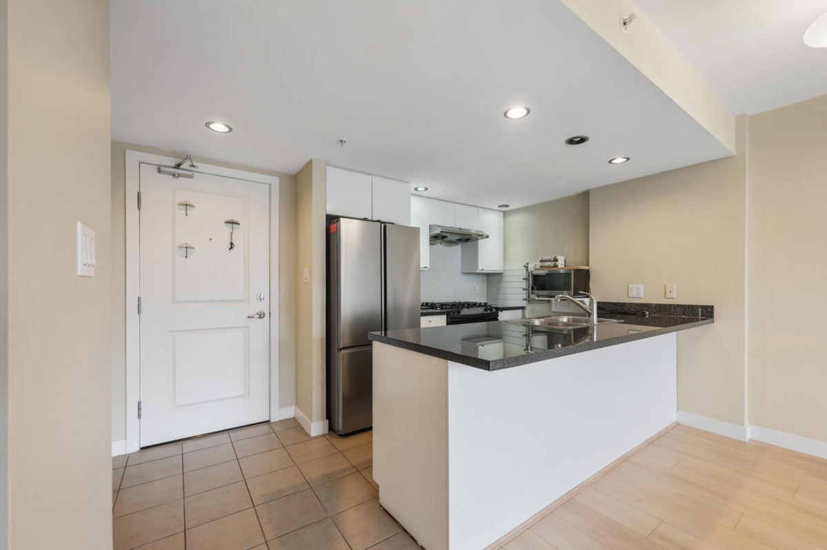 Dining Area Photo of 605 9180 Hemlock Drive, Richmond, BC