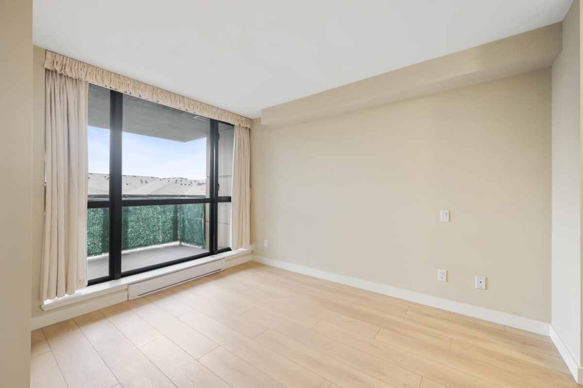 Primary Bathroom Photo of 605 9180 Hemlock Drive, Richmond, BC
