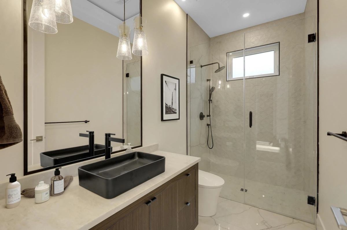 Breakfast Nook Photo of 15689 Broome Road, Surrey, BC