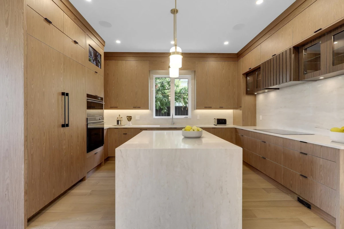 Kitchen Island Photo of 15689 Broome Road, Surrey, BC