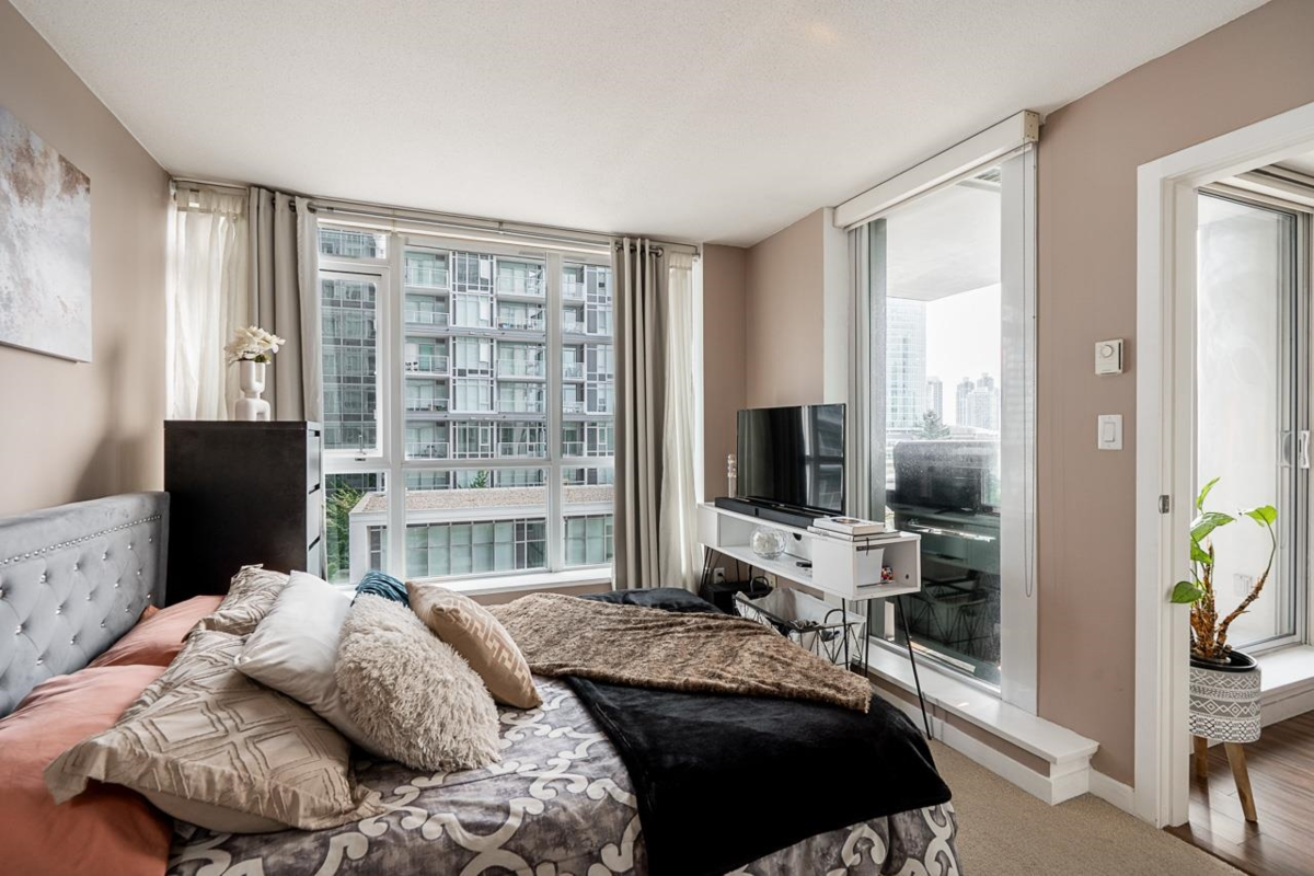 Bedroom 2 Photo of 708 13325 102a Avenue, Surrey, BC