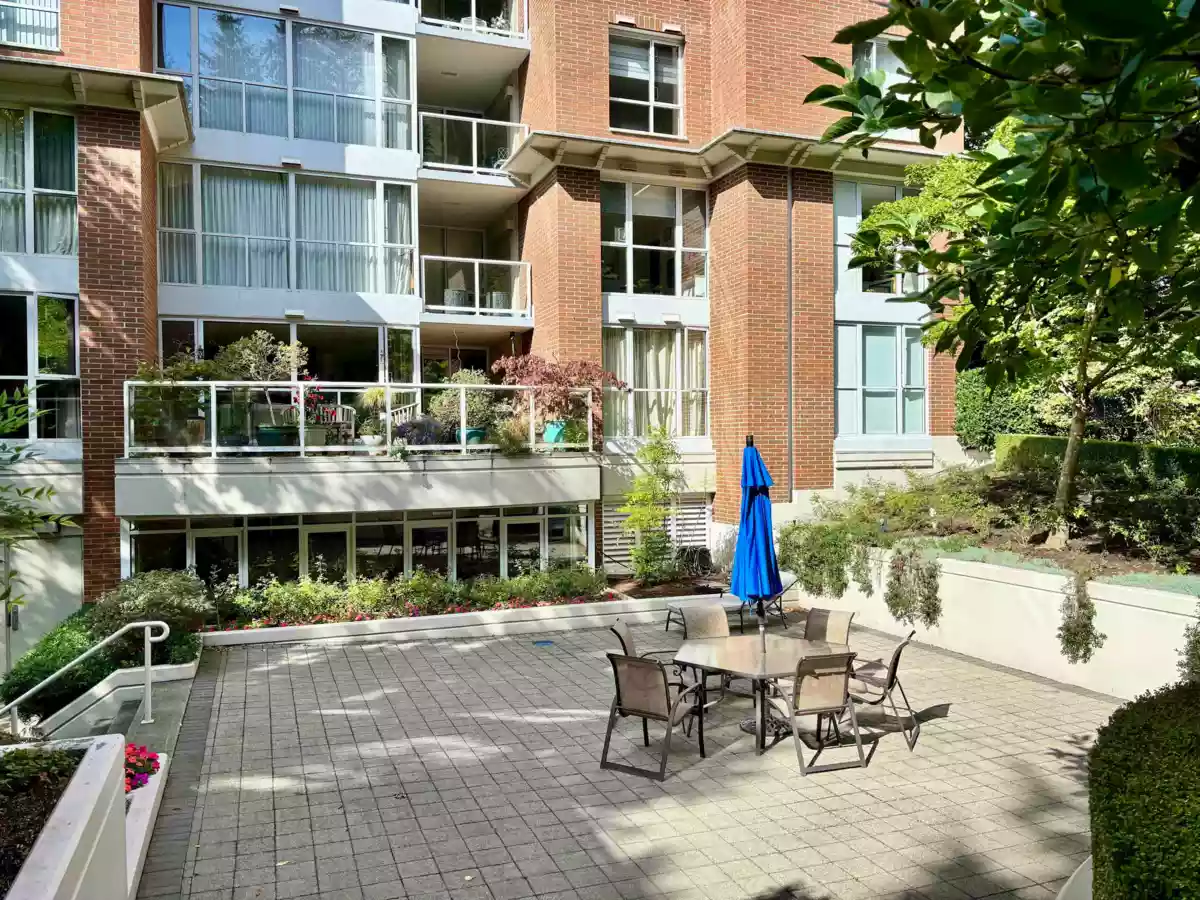 Hallway Photo of 705 5615 Hampton Place, Vancouver, BC