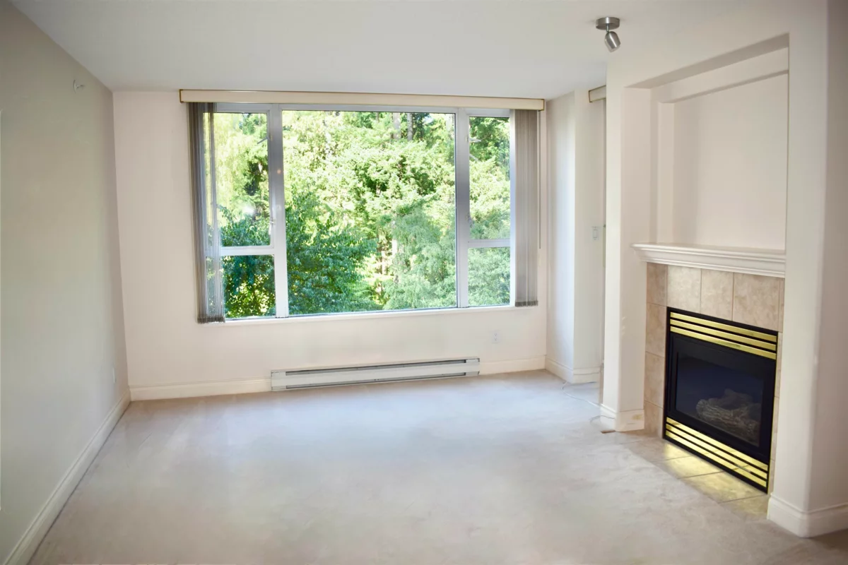 Kitchen Photo of 705 5615 Hampton Place, Vancouver, BC