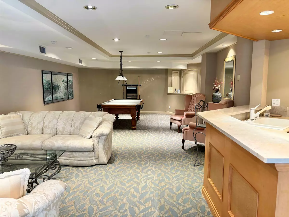 Mudroom Photo of 705 5615 Hampton Place, Vancouver, BC