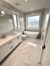 Primary Bathroom Photo of 3349 W 19th Avenue, Vancouver, BC