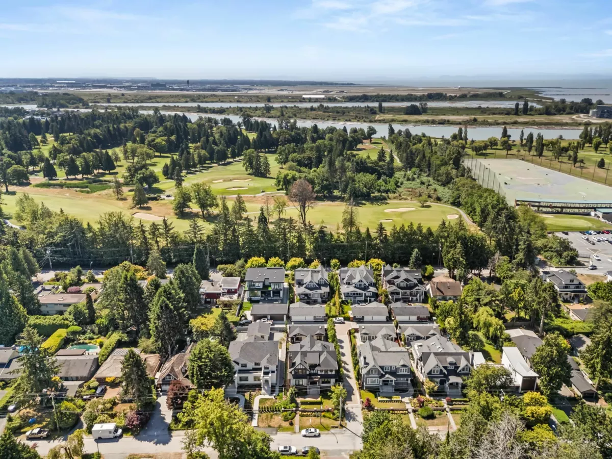 Dining Area Photo of 3838 W 50th Avenue, Vancouver, BC