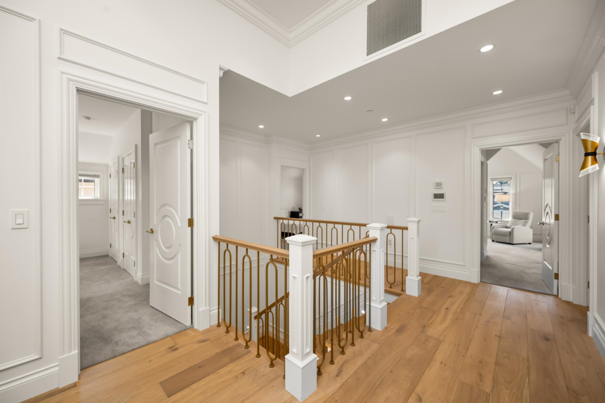 Entry Foyer Photo of 3838 W 50th Avenue, Vancouver, BC