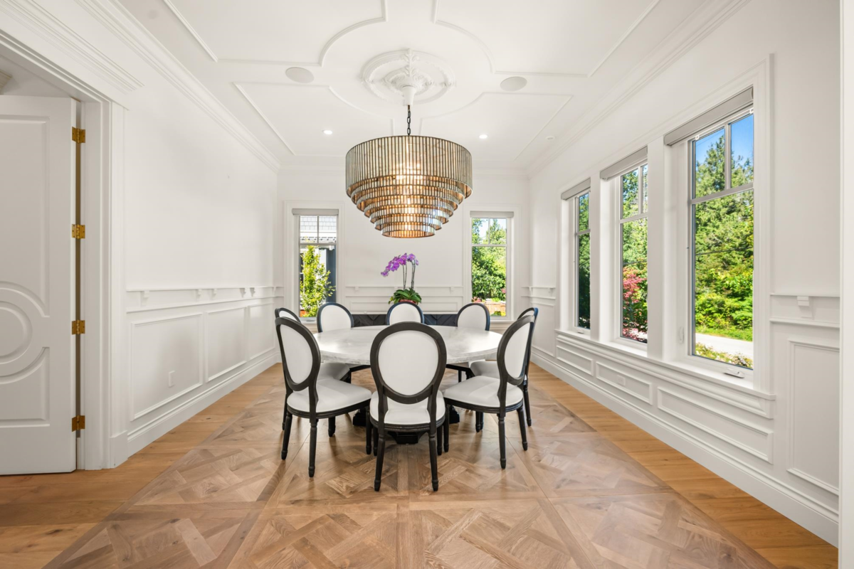 Kitchen Island Photo of 3838 W 50th Avenue, Vancouver, BC