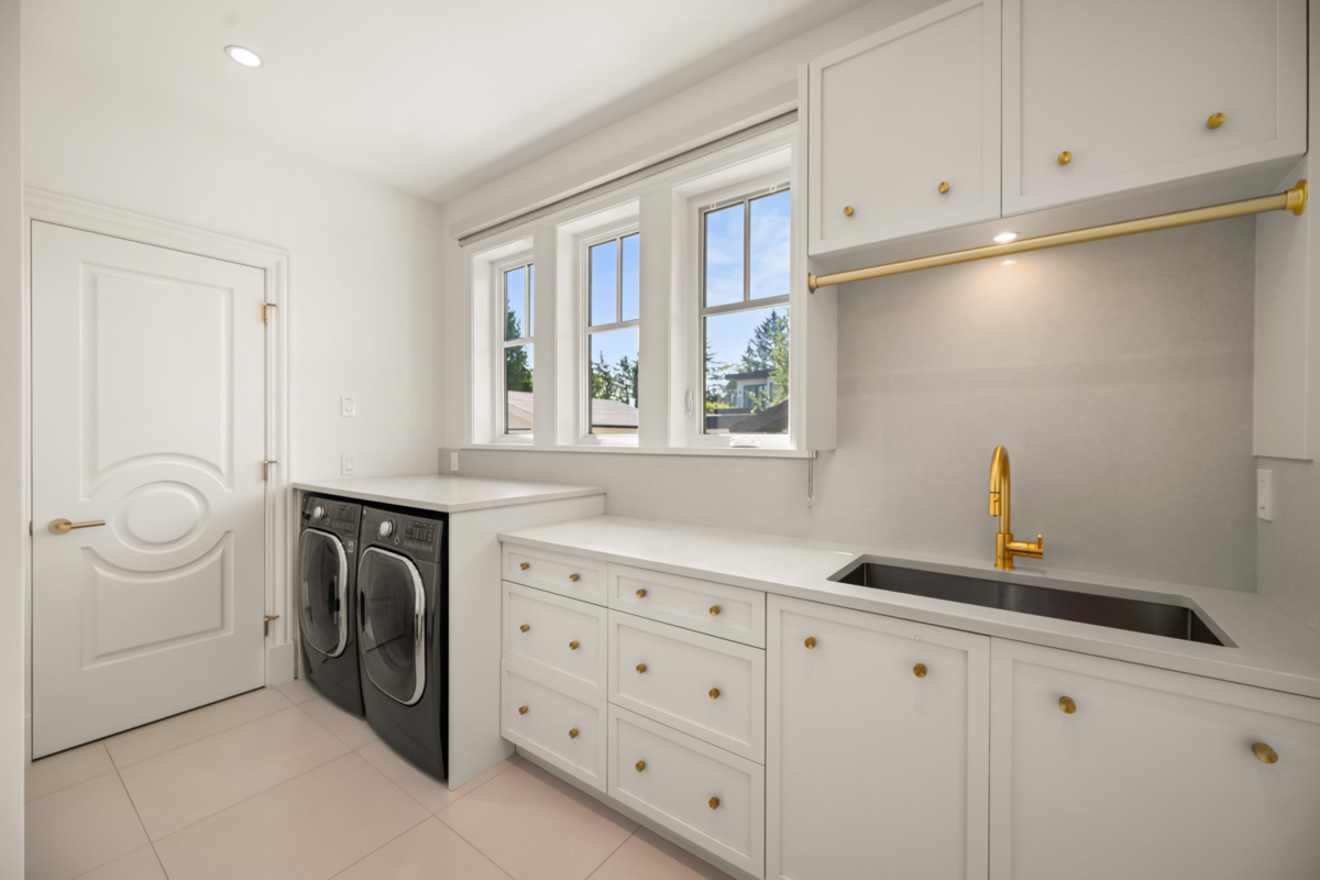 Laundry Room Photo of 3838 W 50th Avenue, Vancouver, BC