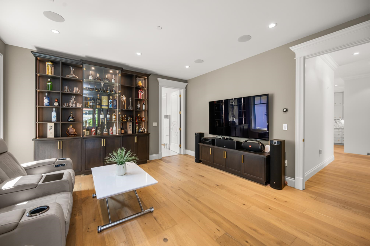 Primary Bathroom Photo of 3838 W 50th Avenue, Vancouver, BC