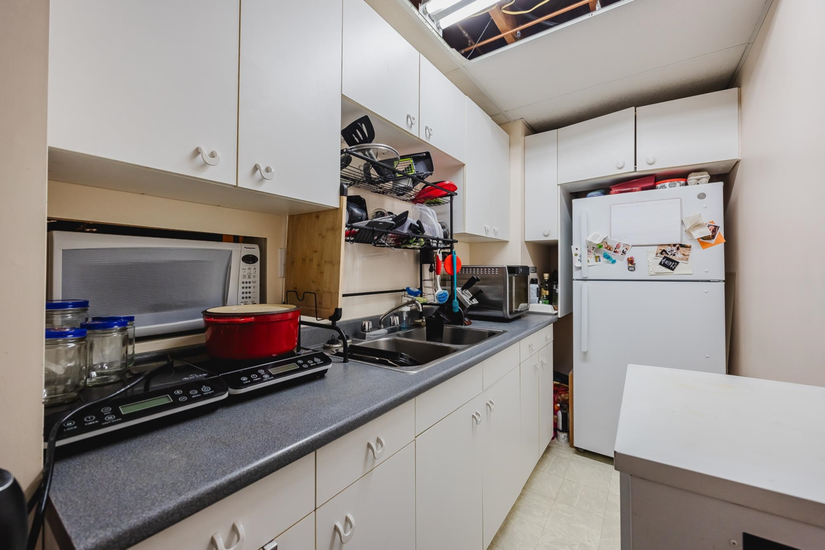 Hot Tub / Spa Photo of 21190 Glenwood Avenue, Maple Ridge, BC