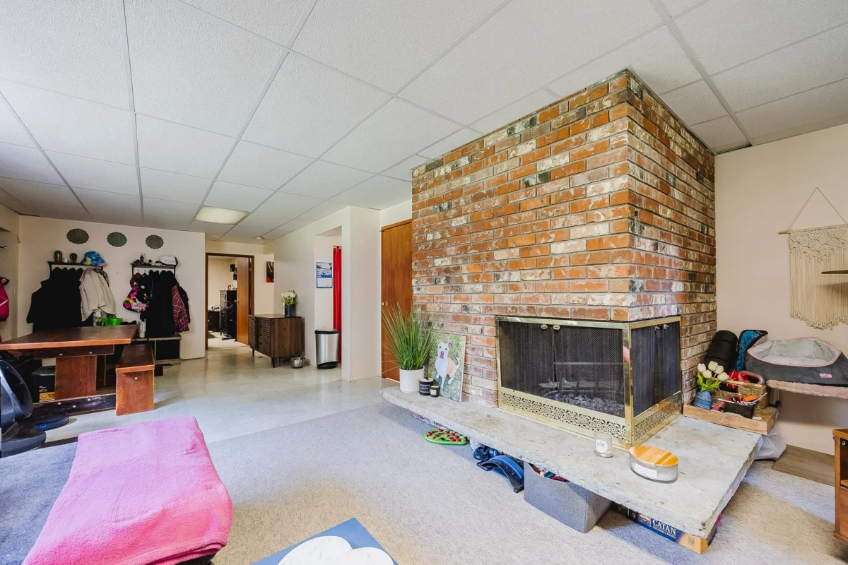 Outdoor Deck Photo of 21190 Glenwood Avenue, Maple Ridge, BC