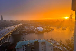 2207 1500 Howe Street, Vancouver, BC