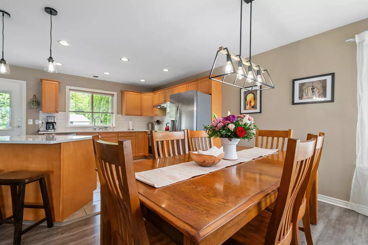 Kitchen Photo of 45995 Bridle Ridge Crescent, Chilliwack, BC