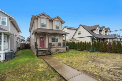 34624 5 Avenue, Abbotsford, BC