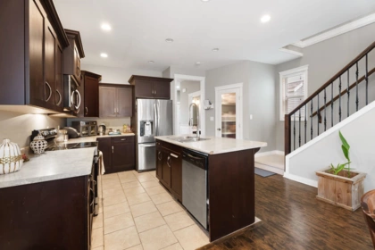 Guest Bathroom Photo of 34624 5 Avenue, Abbotsford, BC