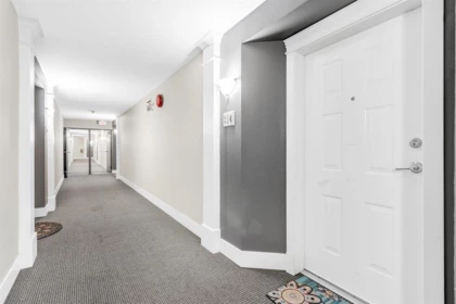 Entry Foyer Photo of 216 32725 George Ferguson Way, Abbotsford, BC
