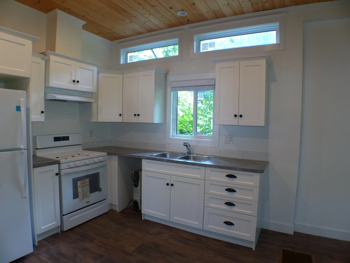 Kitchen Island Photo of 1 28605 Trans Canada Highway, Hope, BC